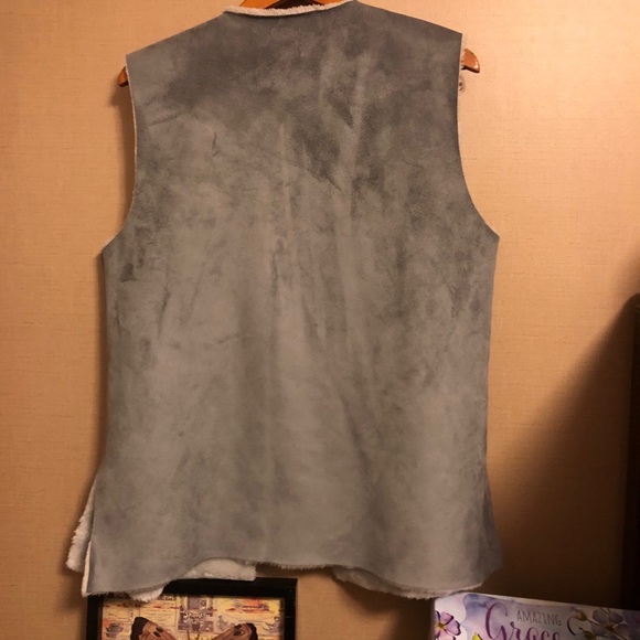 Ruby Road Faux Suede/Shearling Open Front Vest - Picture 2 of 11